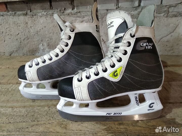 Коньки хоккейные