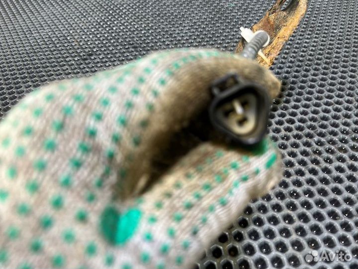 Датчик высоты подвески лев. зад. Lexus GX460