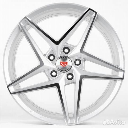 Литой диск в стиле vossen R18 5x114.3. Доставка по