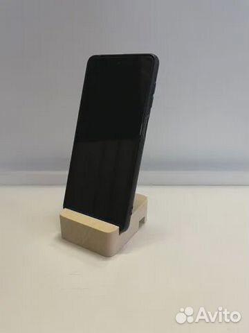 Подставка для телефона из дерева