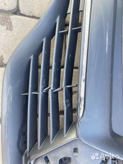 Решетка радиатора renault logan 2