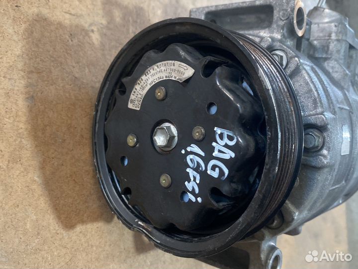 Компрессор кондиционера VW Golf V