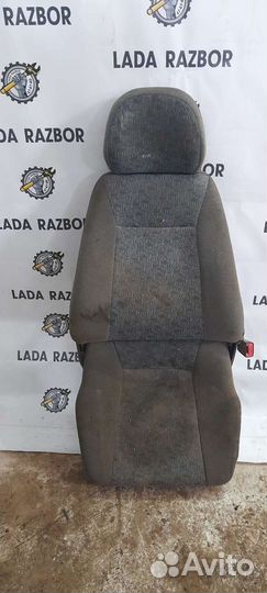 Сиденье переднее правое Chevrolet Niva