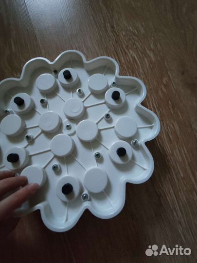 Игрушка интерактивная кормушка