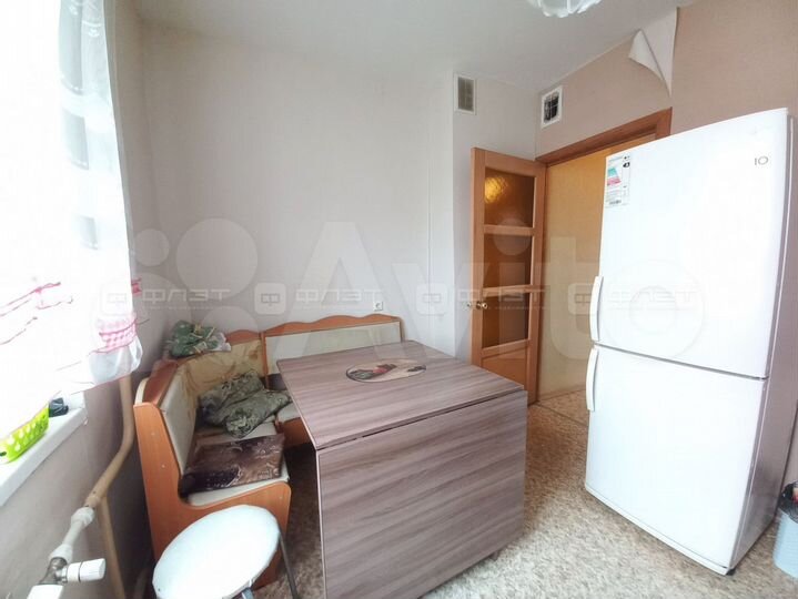 2-к. квартира, 58 м², 3/10 эт.