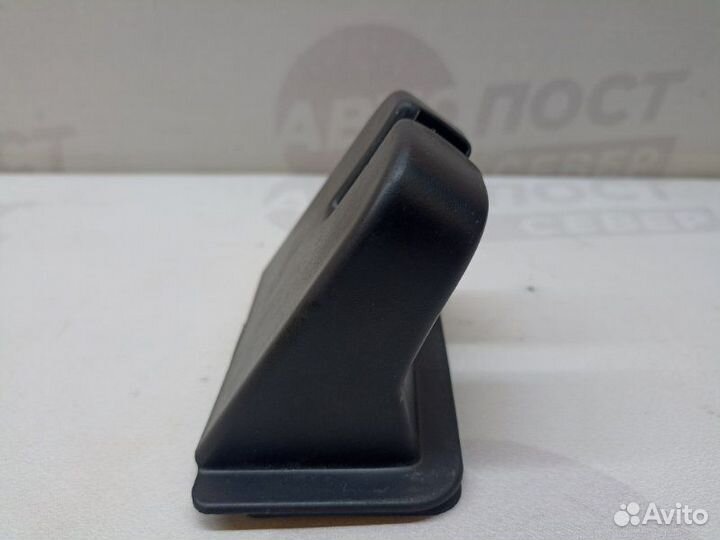 Кожух замка багажника Volkswagen Jetta A6 cfna