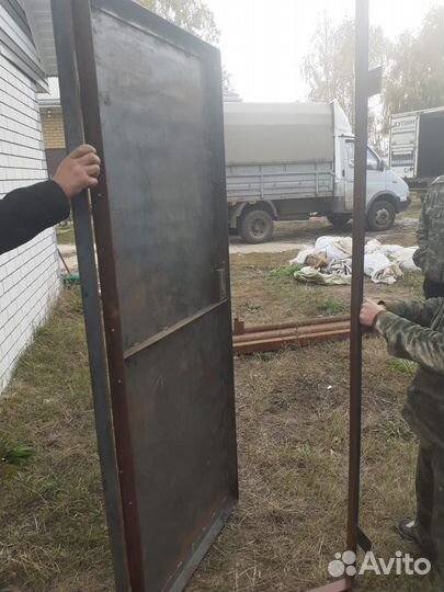 Дверь металлическая