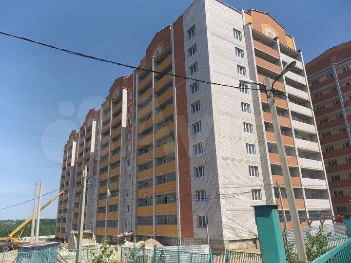 2-к. квартира, 66,3 м², 1/10 эт.