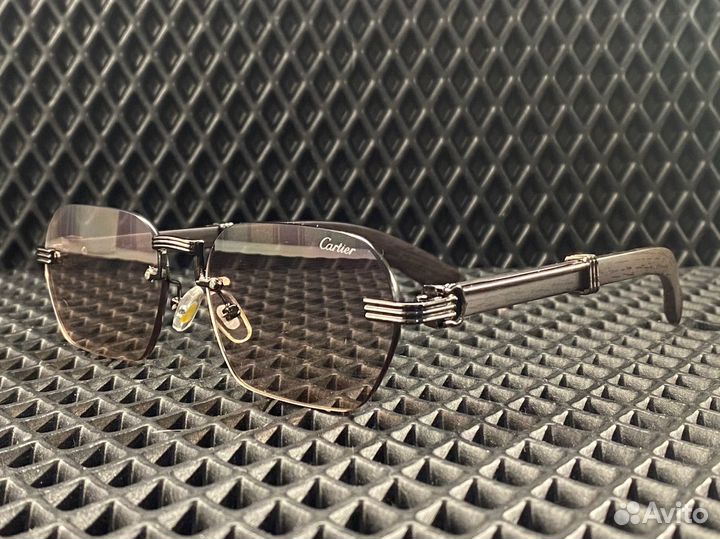 Солнцезащитные очки Cartier