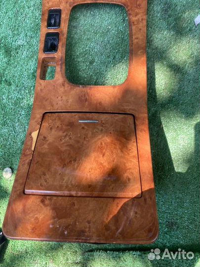 Консоль центральная Kia Opirus 3.5 2006