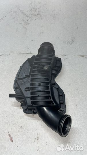 Резонатор воздушного фильтра Mercedes-Benz