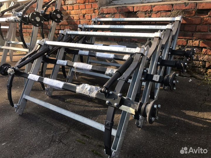 Ось прицепа мзса 817702.012 (02.001-05) в сборе