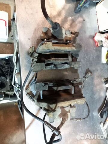 Суппорты передние Mercedes W210