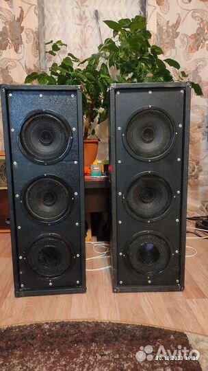 Акустические колонки большие