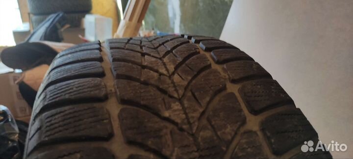 Dunlop SP Winter Sport 4D 225/50 R17 98H