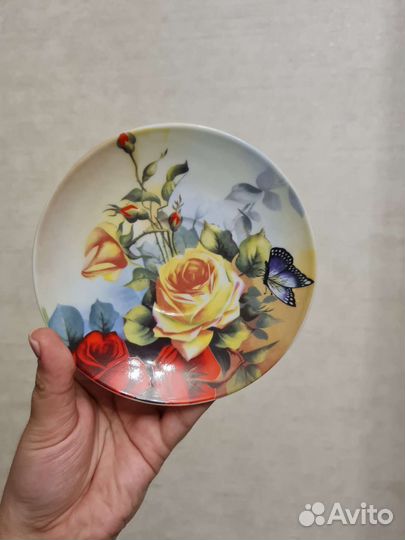 Набор чашек с блюдцами