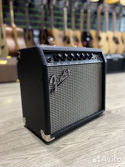 Fender Champion 20 комбоусилитель (Новый)