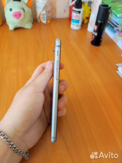 iPhone 6S, 32 ГБ