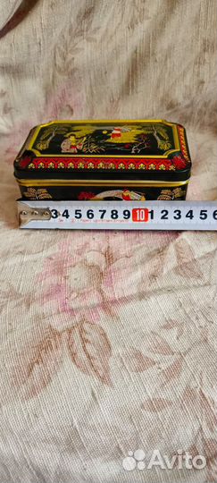 Жестяная банка из под чая