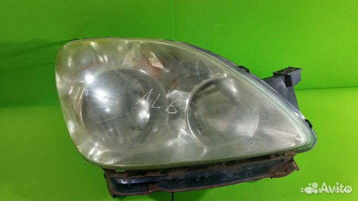Фара правая для Honda CR-V2 2002-2006