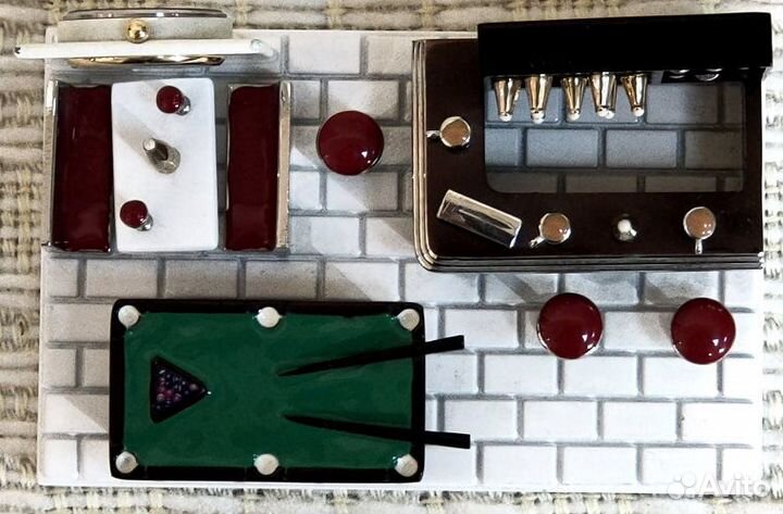 Часы настольные Бар