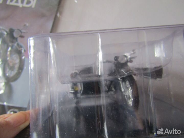 Модель мотоцикла 1:24 мт-11 Днепр