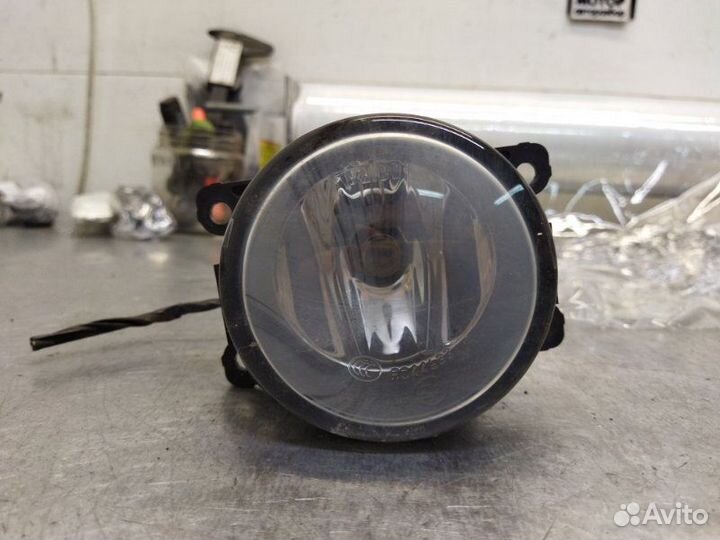 Фара противотуманная передняя Ford Focus 2 хетчбэк