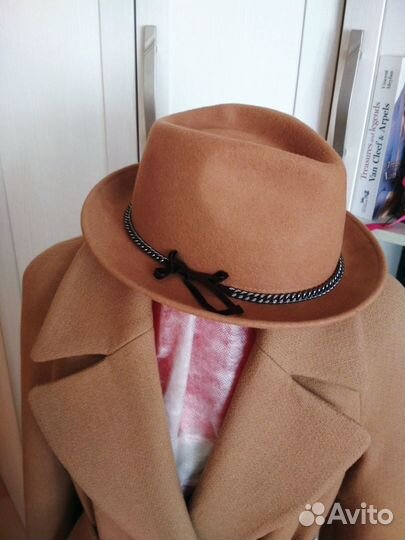 Шляпа федора бежевая новая
