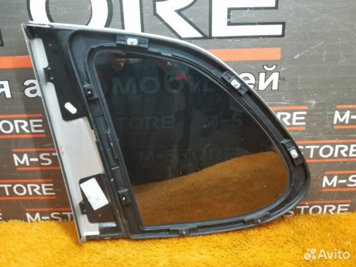 Стекло собачника заднее правое Porsche Cayenne 955