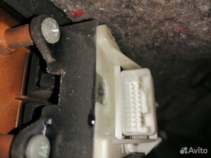 Блок стеклоподъемников toyota camry 40