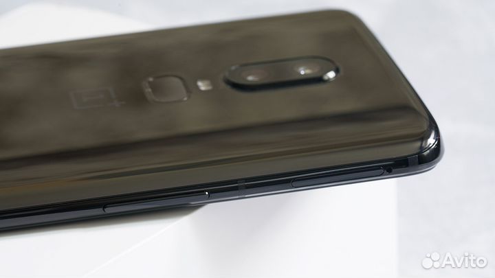 OnePlus 6, 8/128 ГБ
