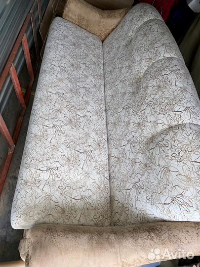 Продам диван. В отличном состоянии