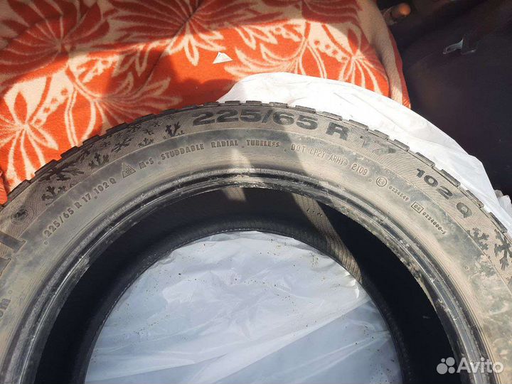 Continental Conti4x4IceContact 225/65 R17