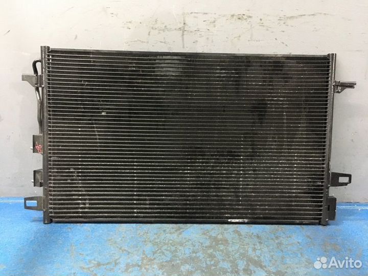Радиатор кондиционера Chrysler Voyager 4