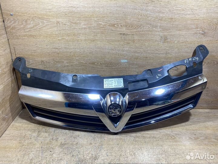 Решетка радиатора Opel Astra H рест Арт. 130338