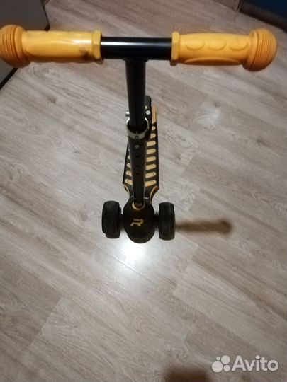 Самокат детский трехколесный