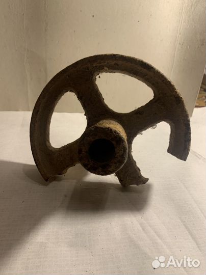 Колесо от Зековской тачки конца 30х годов