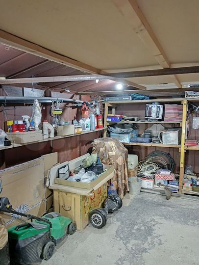 Гараж, > 30 м²