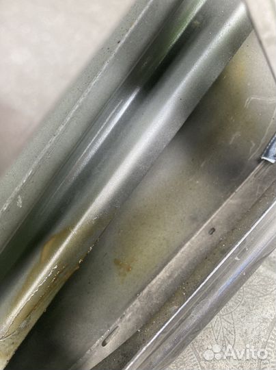 Задняя левая дверь Гранта FL 2018 года