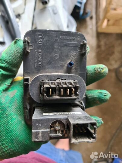 Блок управления корректора фар Renault Symbol 2004