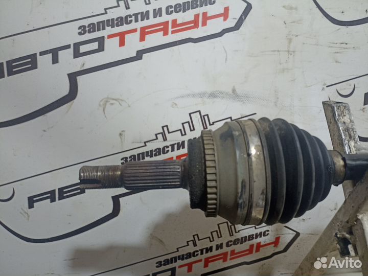 Привод toyota 1AZ-FSE noah voxy AZR60G передний правый подвесной атм ABS 2WD 4341028080 F2069