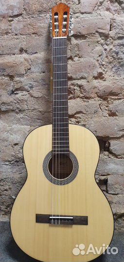 Классическая гитара Cort (новая)