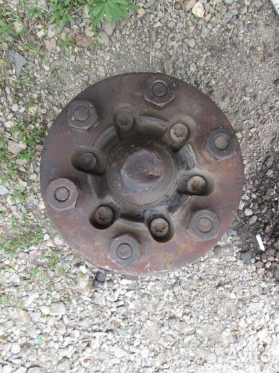 Ступица правая Isuzu Elf