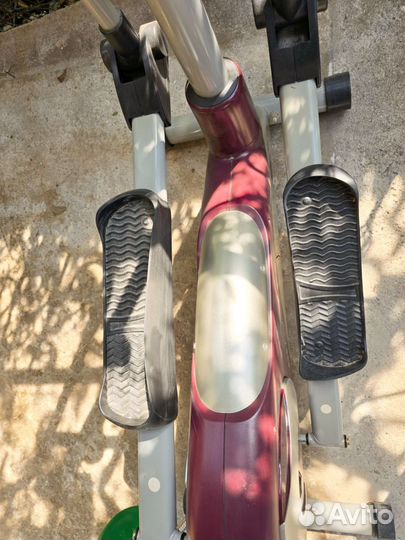 Эллиптический тренажер (Орбитрек)