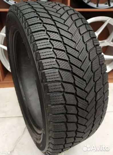 Michelin X-Ice Snow 255/40 R19 100H