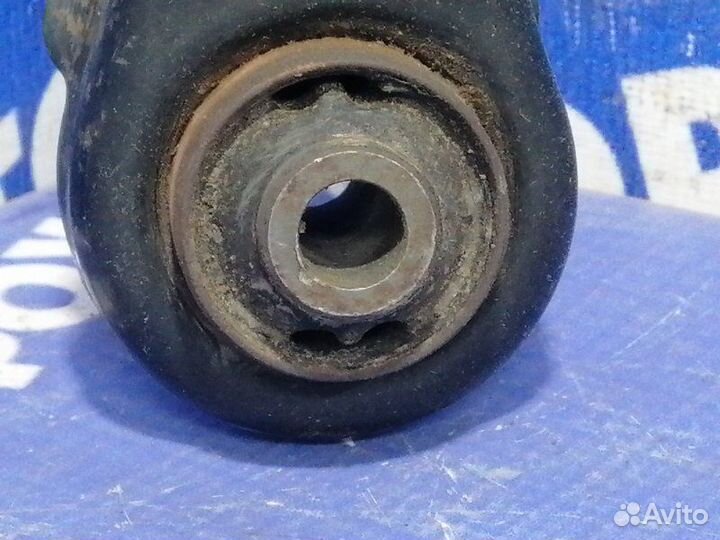 Задний левый продольный рычаг Ford Mondeo 3 седан