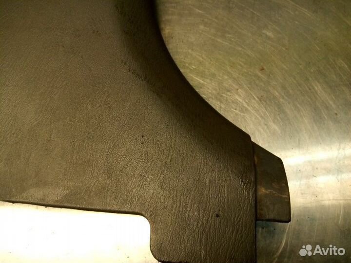 Обшивка стойки центральной левая Daewoo Leganza