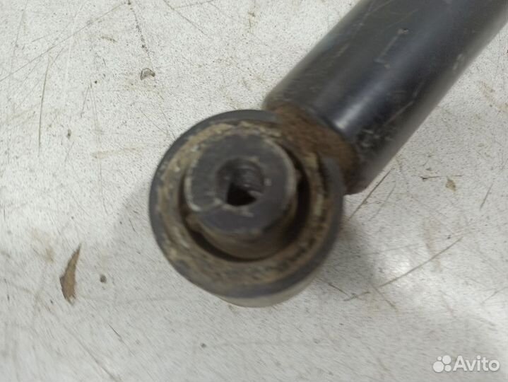 Амортизатор задний