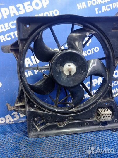 Диффузор с вентилятором Ford Focus 1 седан 2004