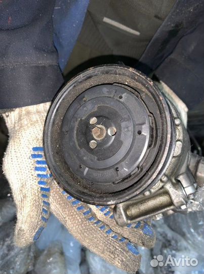 Компрессор кондиционера Mercedes S W221